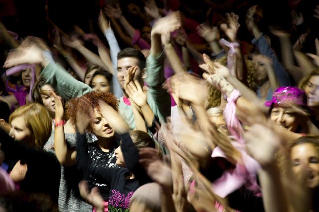 59392_10151183380763956_1310497601_n