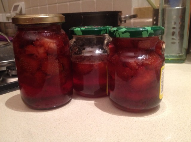 ריבת תות ביתית. בתאבון