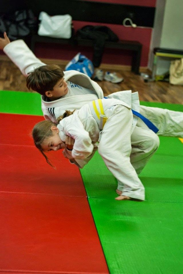 תמיד עם חיוך